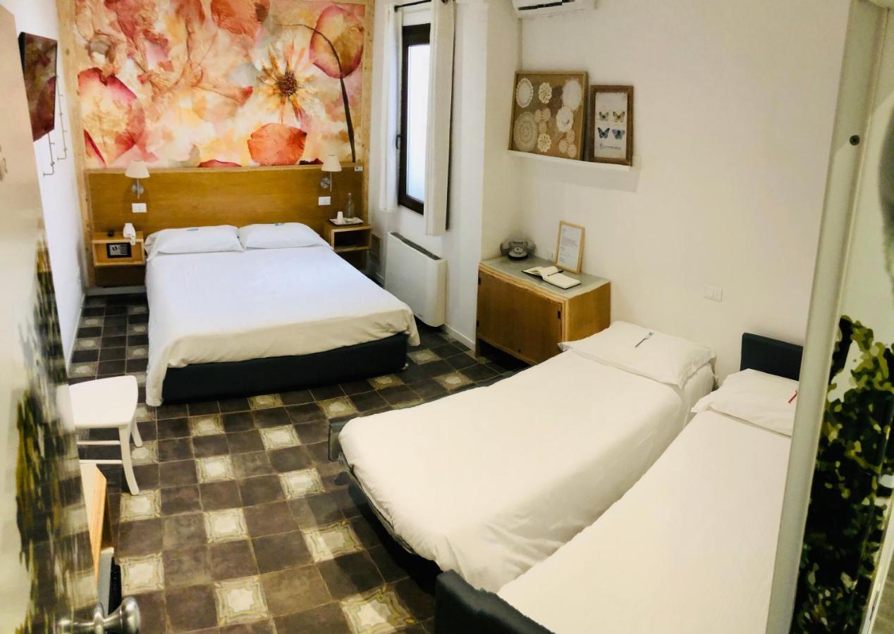 לינה וארוחת בוקר פטרליה סוטאנה La Casa Di Ro מראה חיצוני תמונה