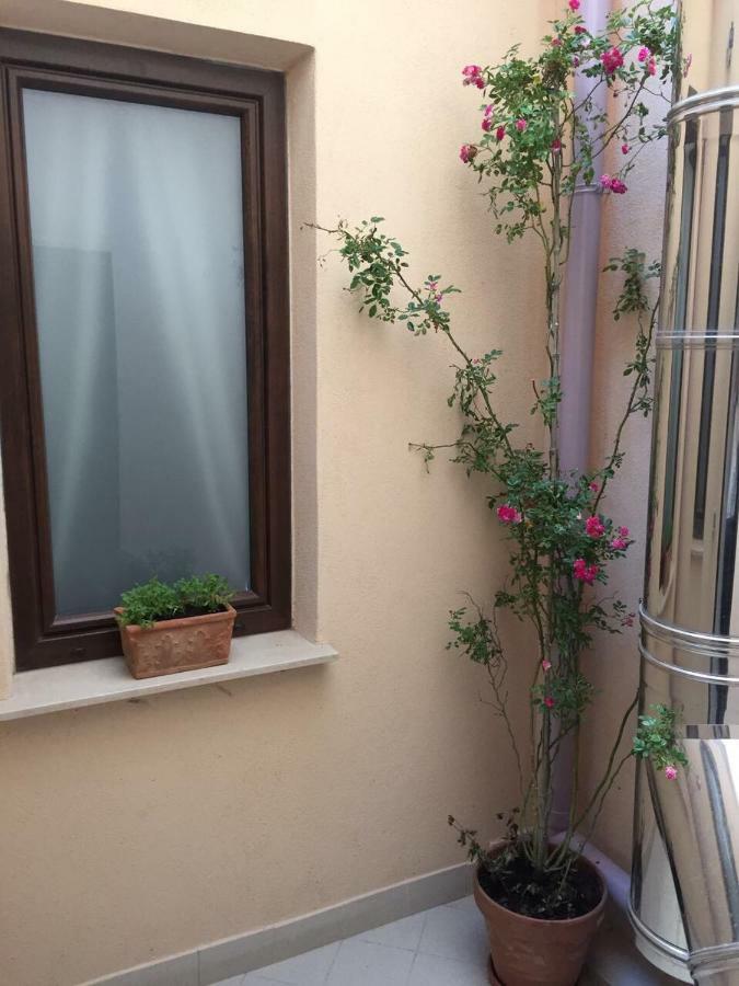 לינה וארוחת בוקר פטרליה סוטאנה La Casa Di Ro מראה חיצוני תמונה